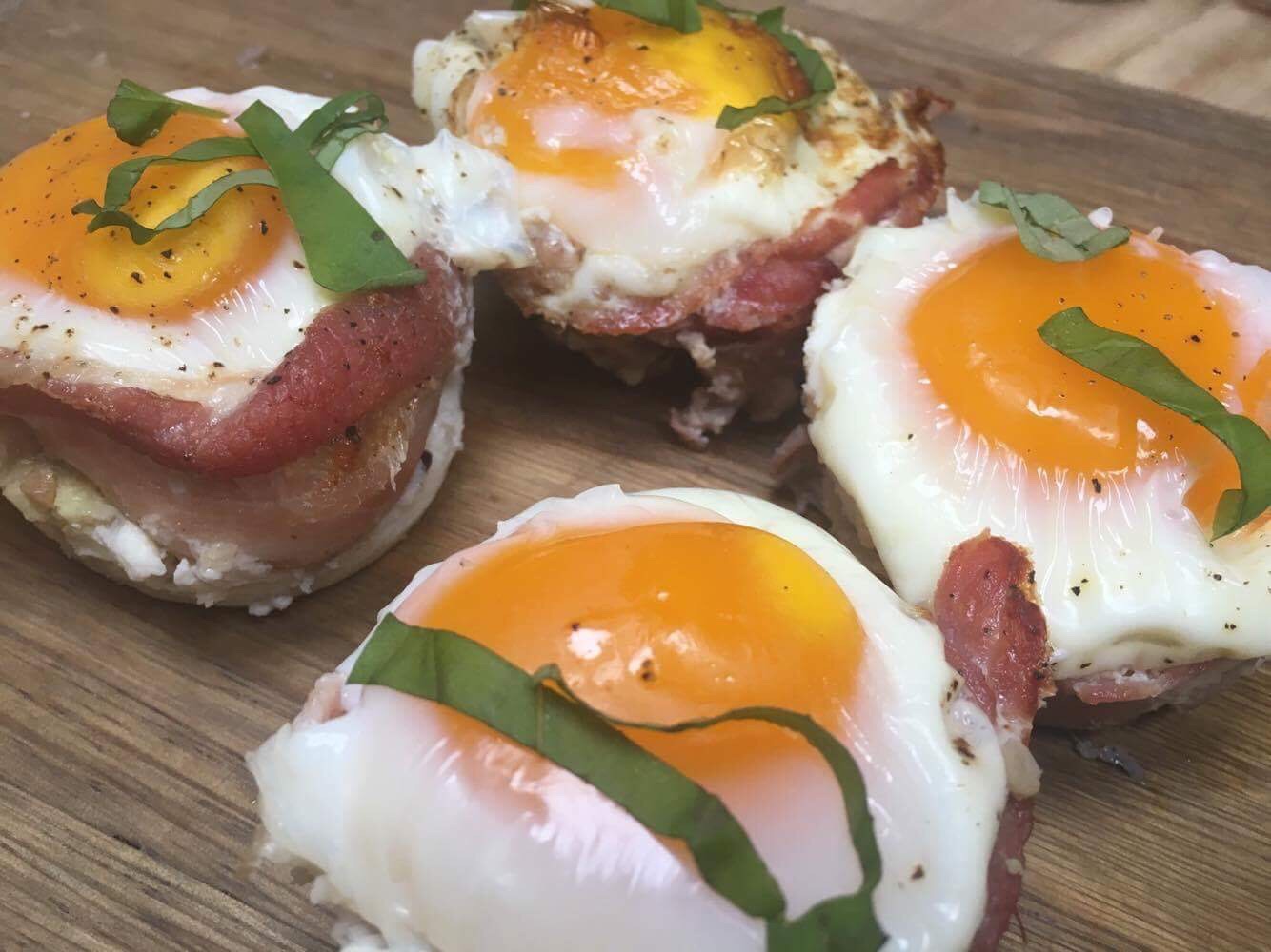 egg- og bacon muffins