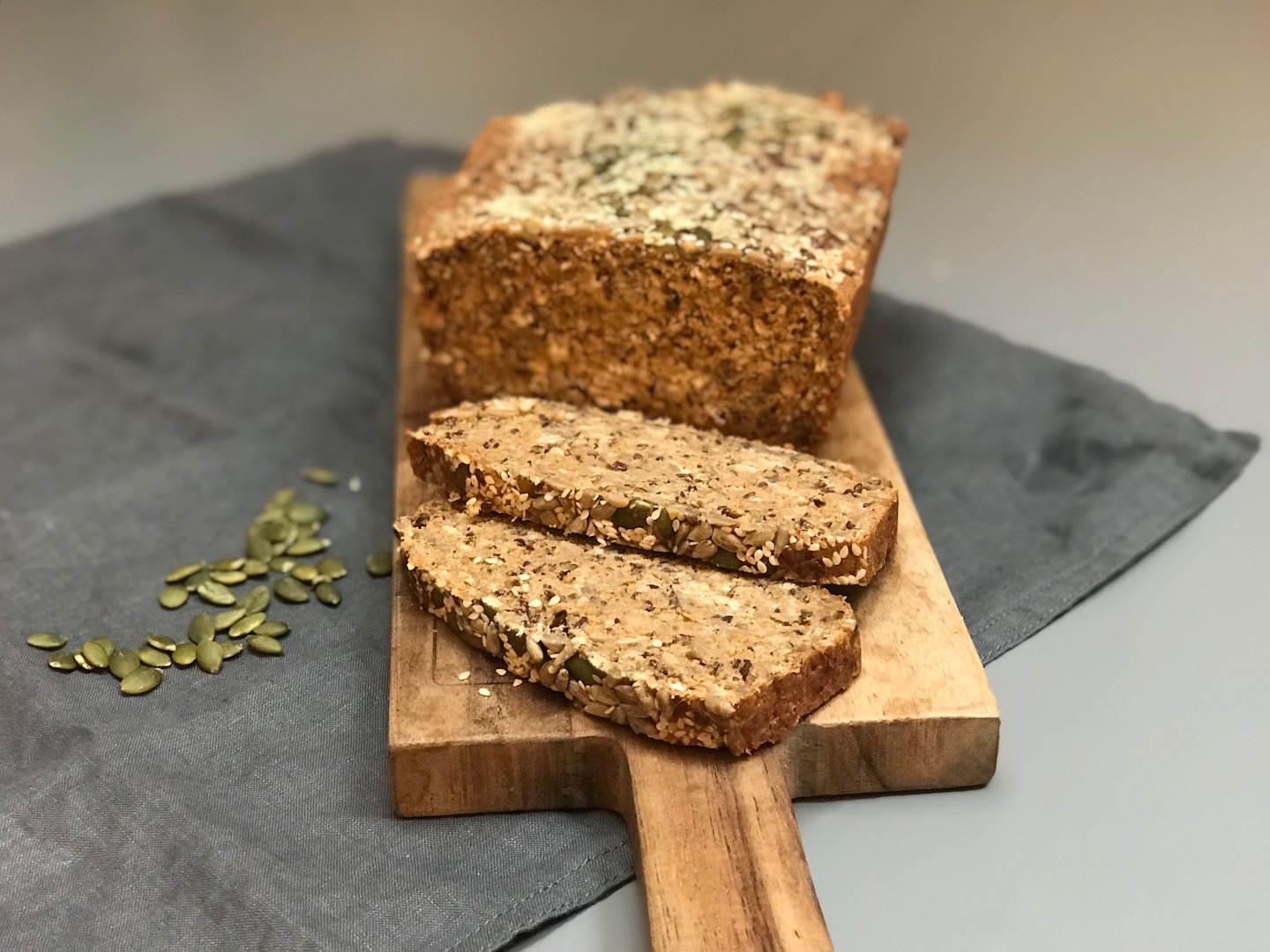 Grovbrød med surdeigspulver og quinoa