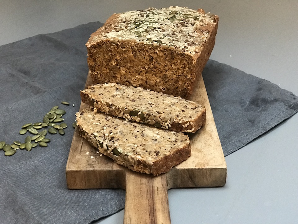 Grovbrød med surdeigspulver og quinoa