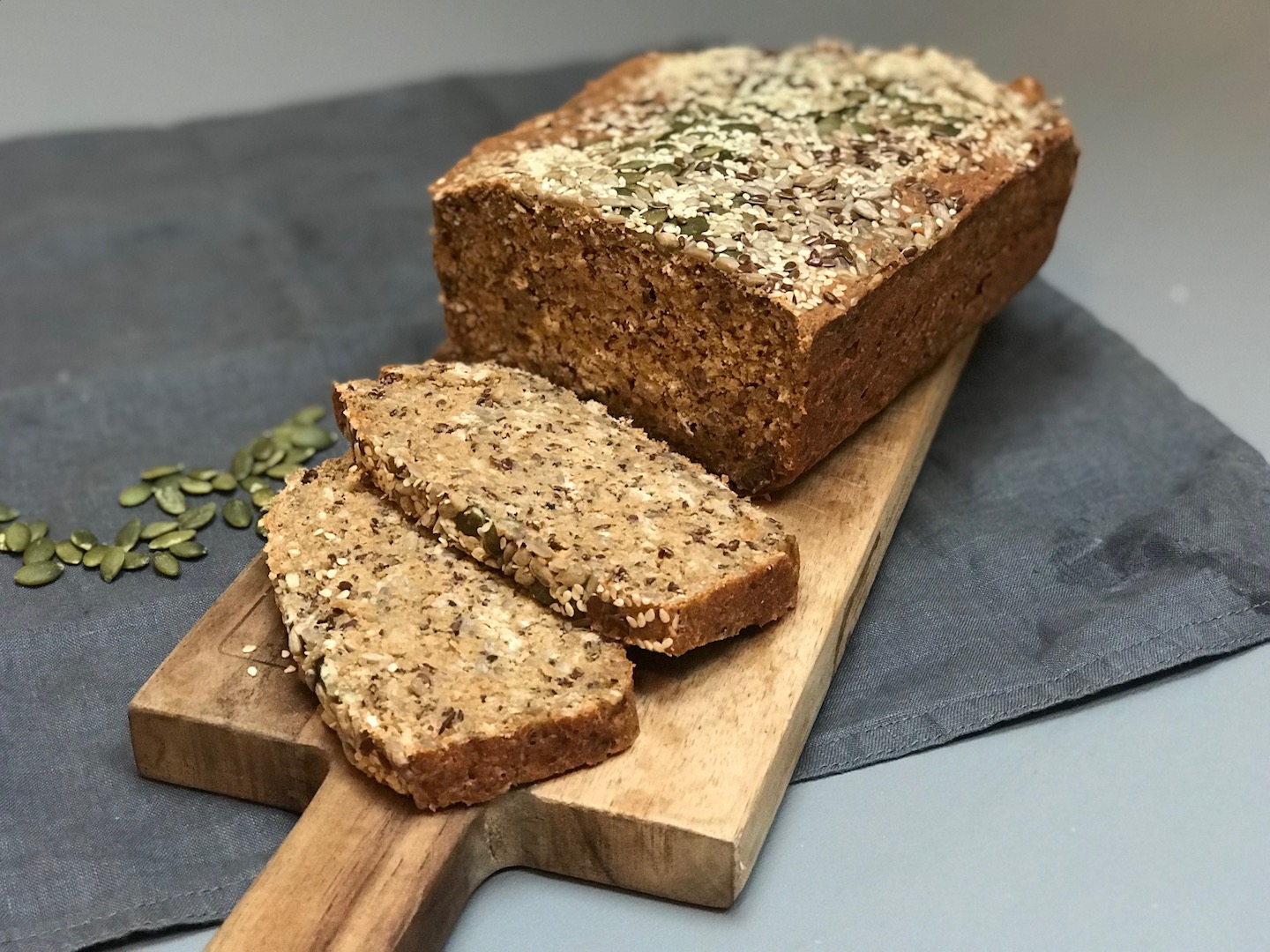 Grovbrød med surdeigspulver og quinoa