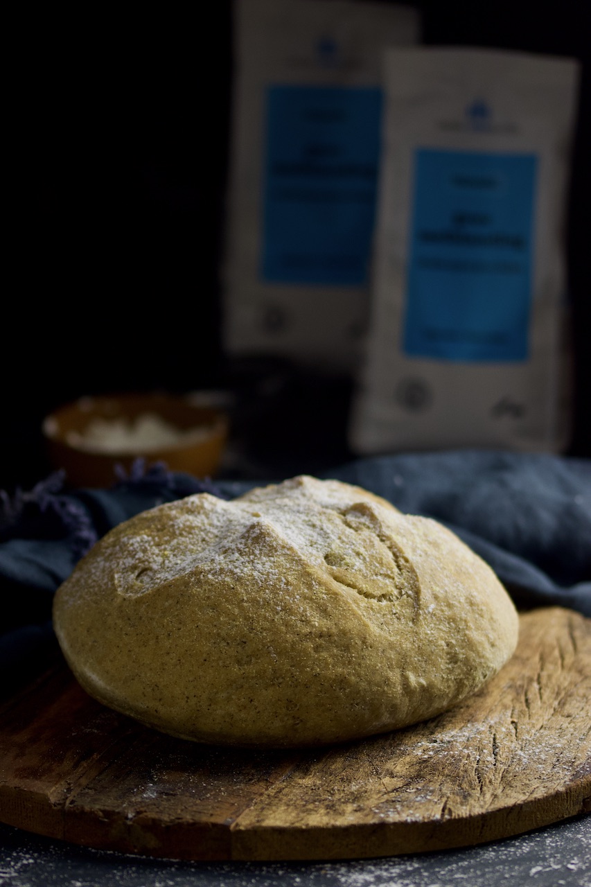 Glutenfritt grov brød med eget mel