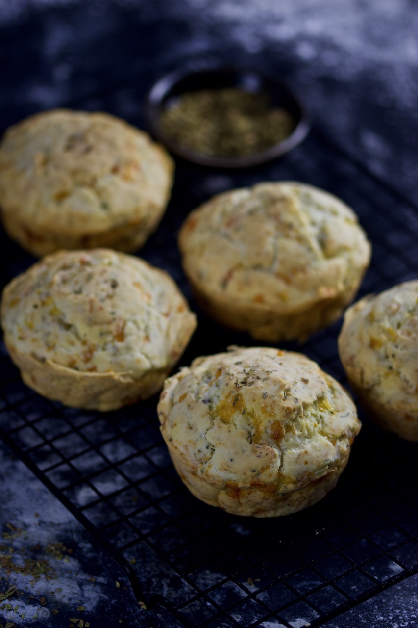 Enkle, glutenfrie scones med cheddar & mozzarella