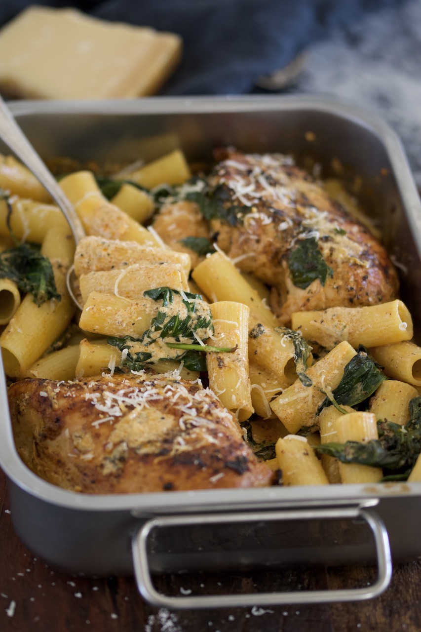 Kremet kyllingpasta med spinat og parmesan